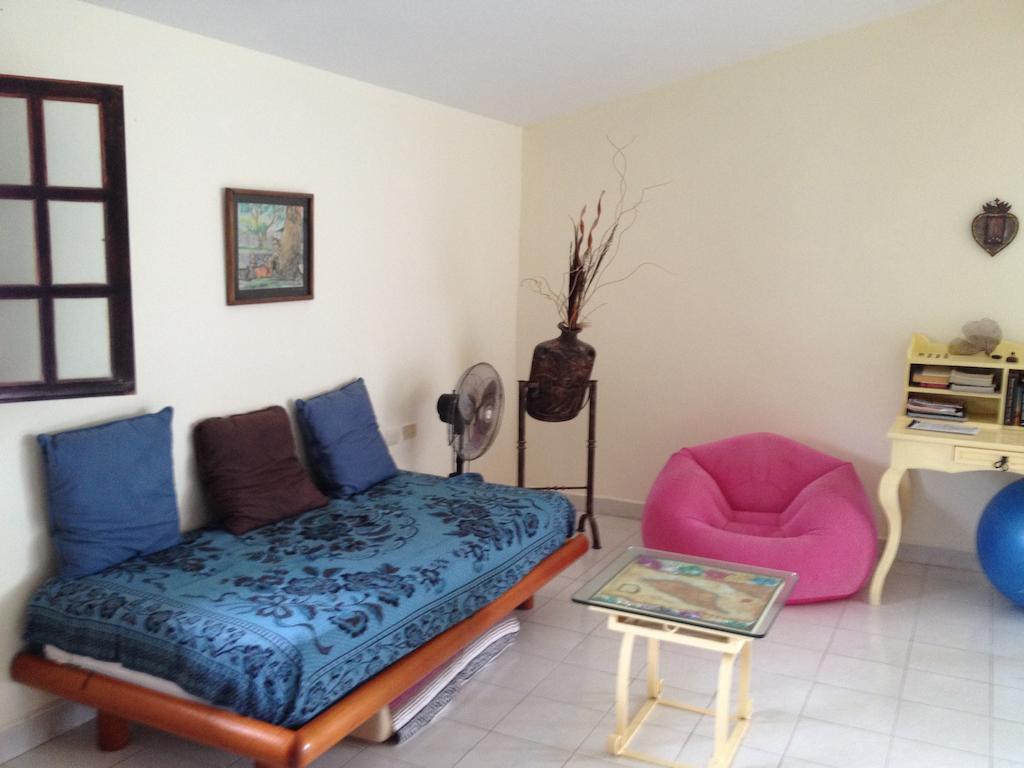 Beachouse Dive Hostel Cozumel Exterior photo